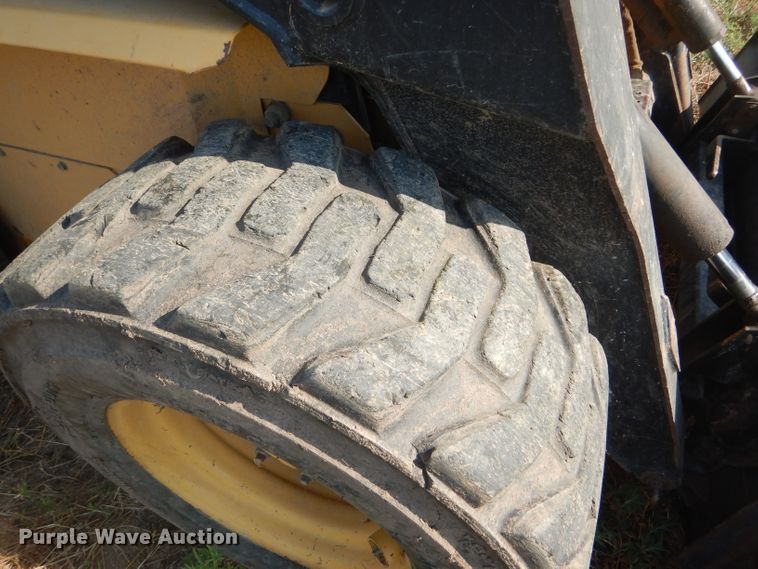 image for item FY9693 1997 New Holland LX885 Turbo skid steer