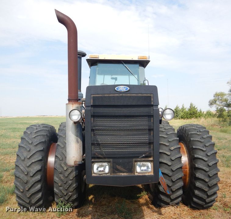 image for item FY9697 1989 Ford 846 Versatile Designation 6 4WD tractor