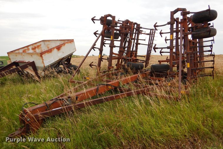 image for item FY9702 PCM 330.7.41W field cultivator