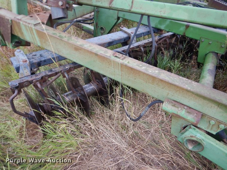 image for item FY9704 John Deere tandem double off-set disk