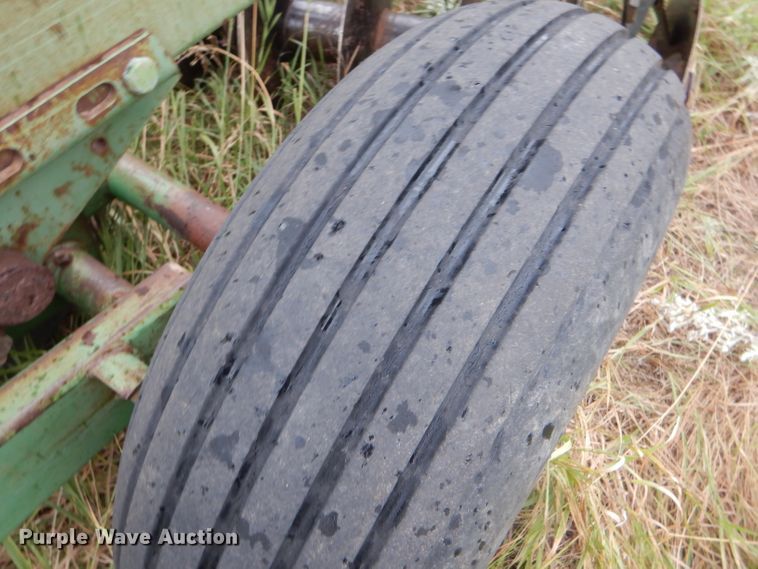 image for item FY9704 John Deere tandem double off-set disk