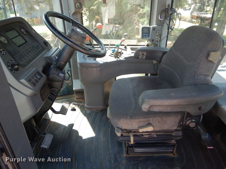 image for item FY9705 1994 Ford 9480 Versatile 4WD tractor