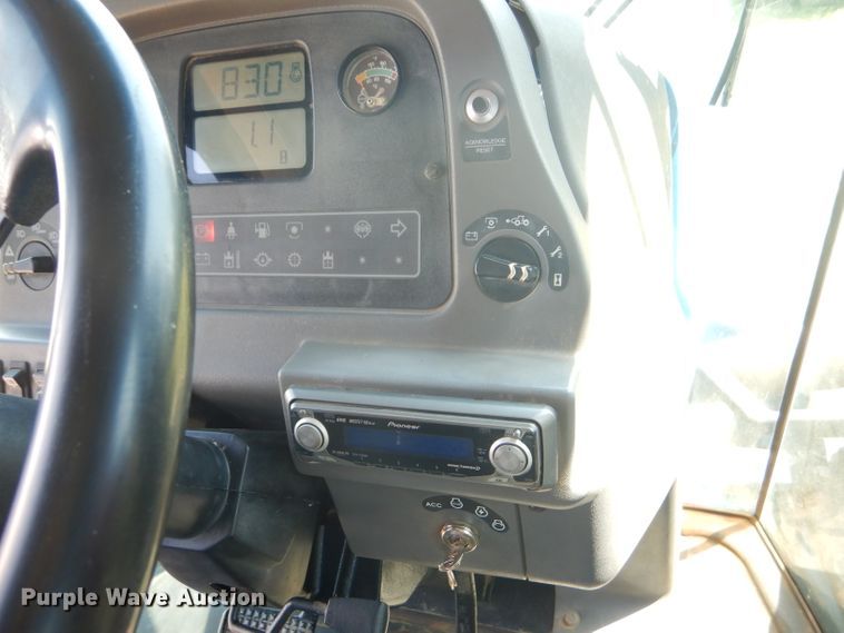 image for item FY9705 1994 Ford 9480 Versatile 4WD tractor