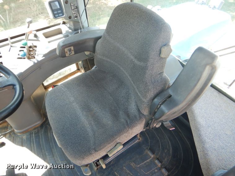 image for item FY9705 1994 Ford 9480 Versatile 4WD tractor