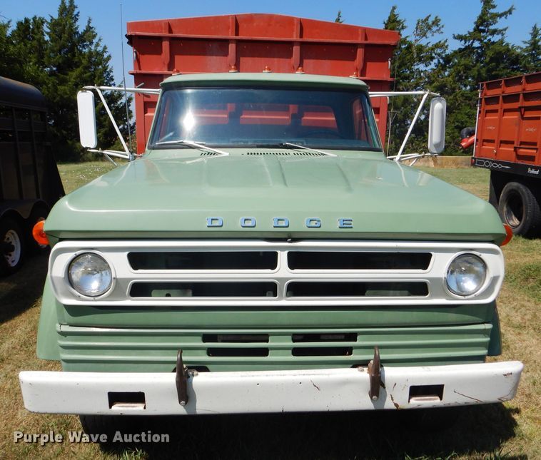 image for item FY9708 1972 Dodge 600 grain truck