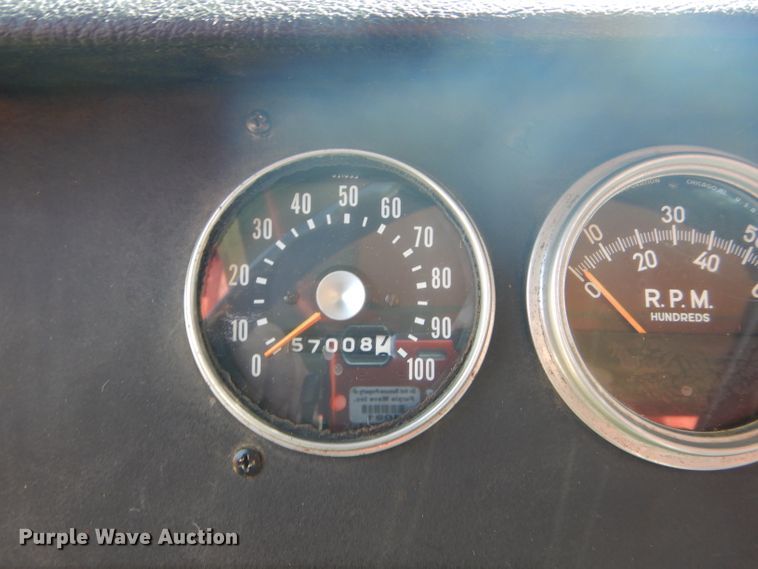 image for item FY9708 1972 Dodge 600 grain truck