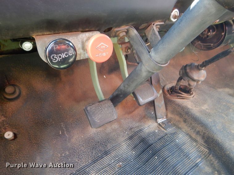 image for item FY9708 1972 Dodge 600 grain truck