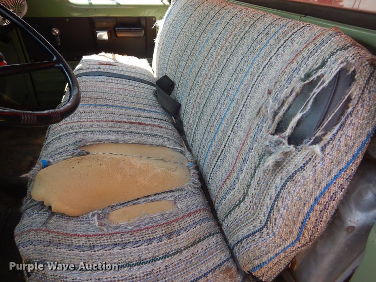 image for item FY9708 1972 Dodge 600 grain truck