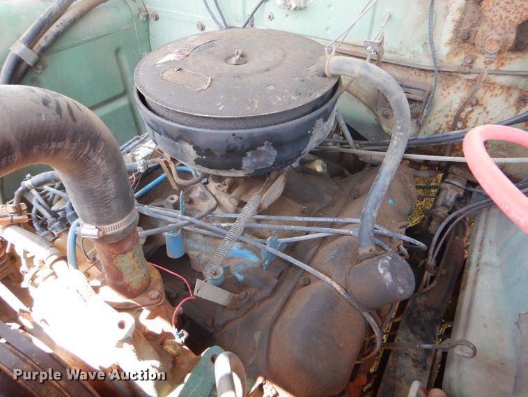 image for item FY9708 1972 Dodge 600 grain truck