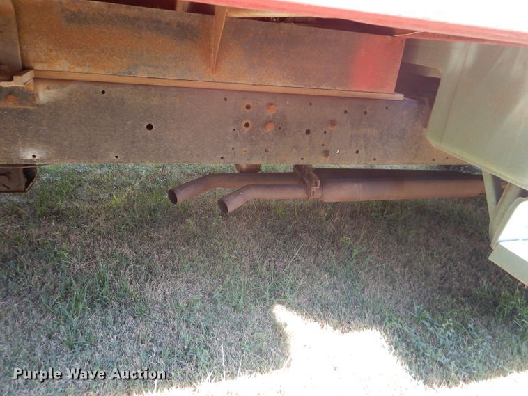 image for item FY9708 1972 Dodge 600 grain truck