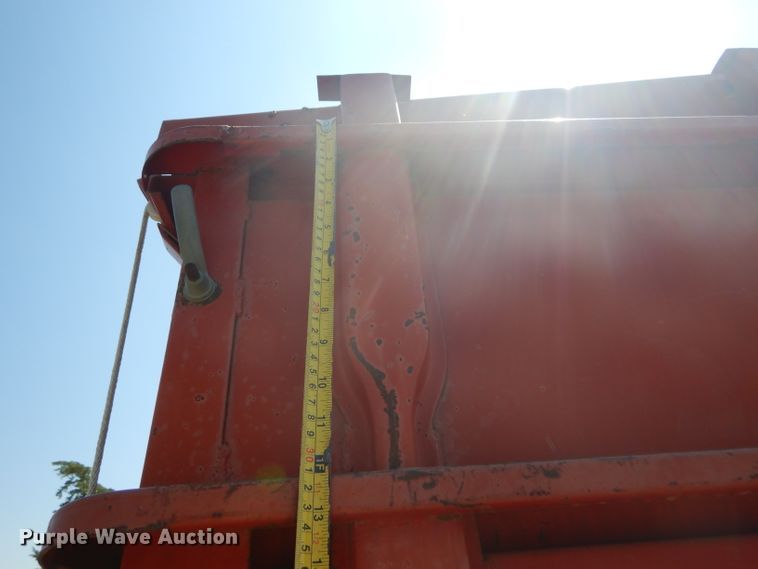 image for item FY9708 1972 Dodge 600 grain truck