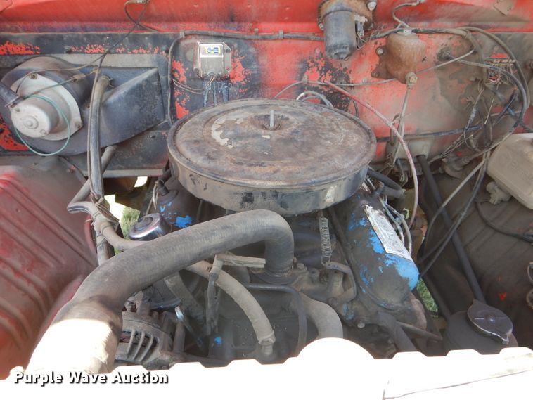 image for item FY9709 1975 Dodge D600 grain truck
