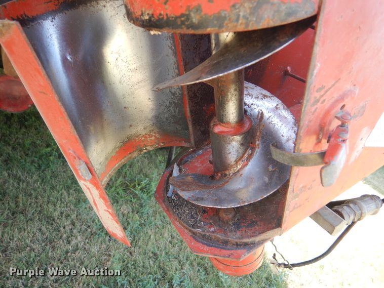 image for item FY9709 1975 Dodge D600 grain truck