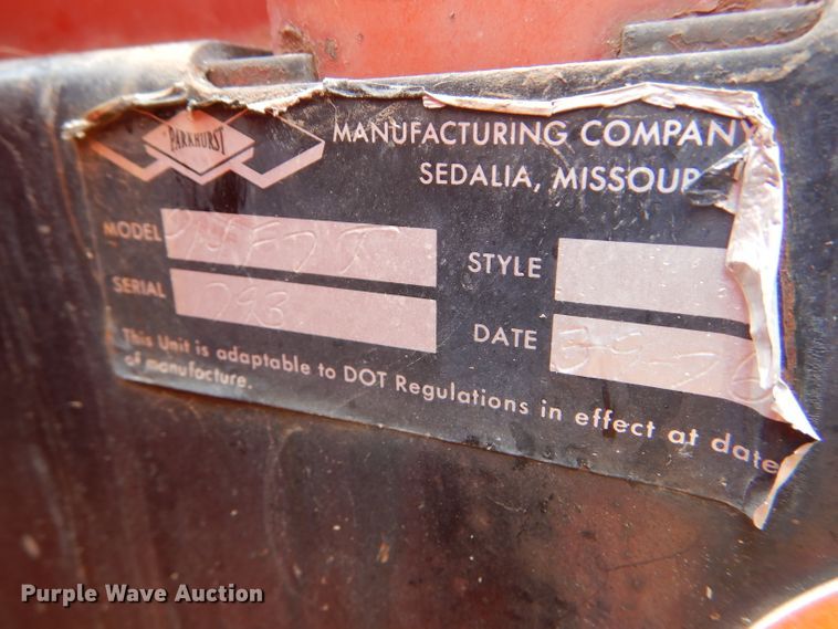 image for item FY9709 1975 Dodge D600 grain truck