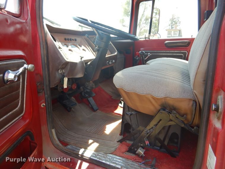 image for item FY9710 1977 Ford 7000 grain truck