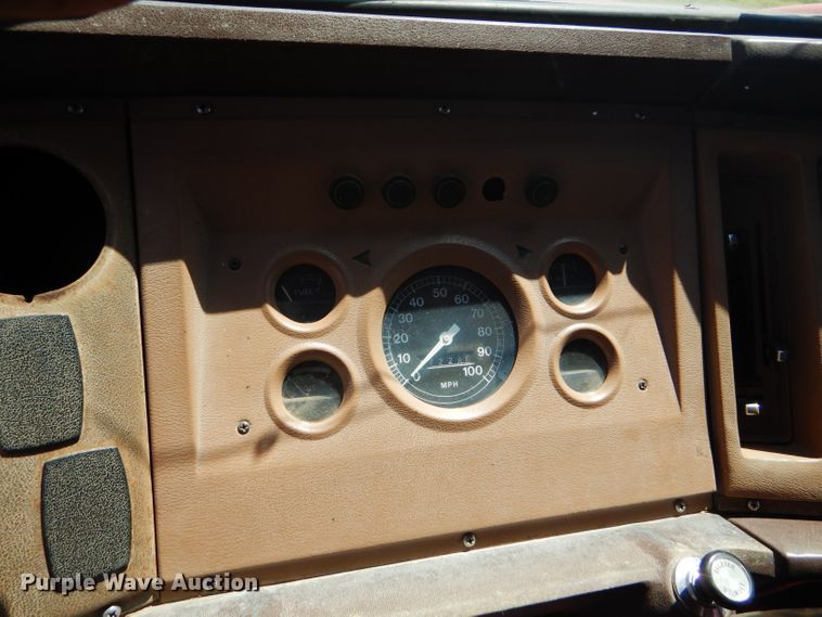 image for item FY9710 1977 Ford 7000 grain truck
