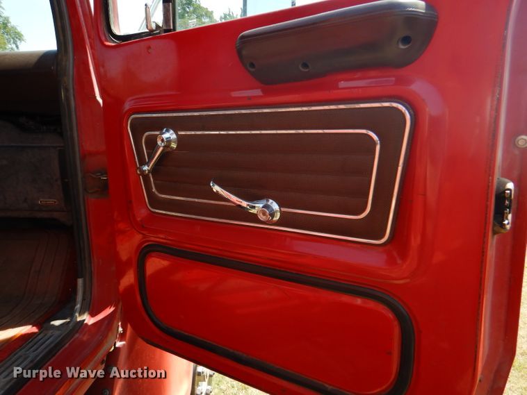 image for item FY9710 1977 Ford 7000 grain truck