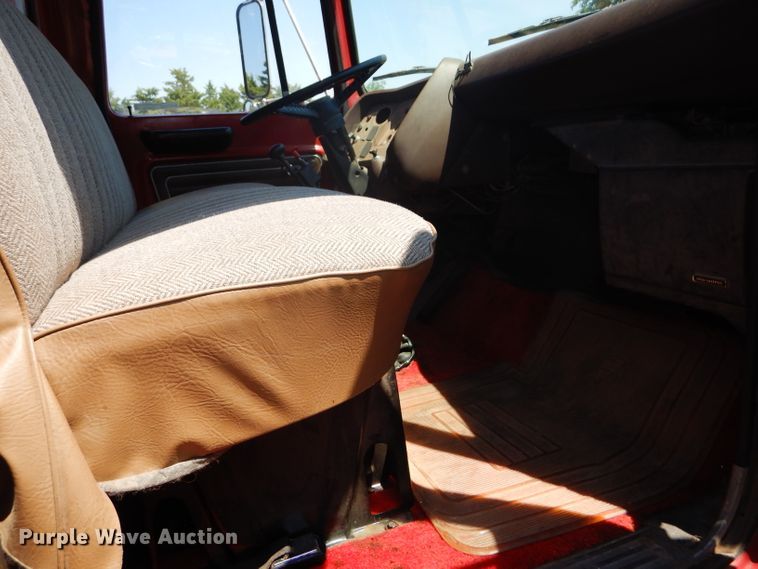 image for item FY9710 1977 Ford 7000 grain truck