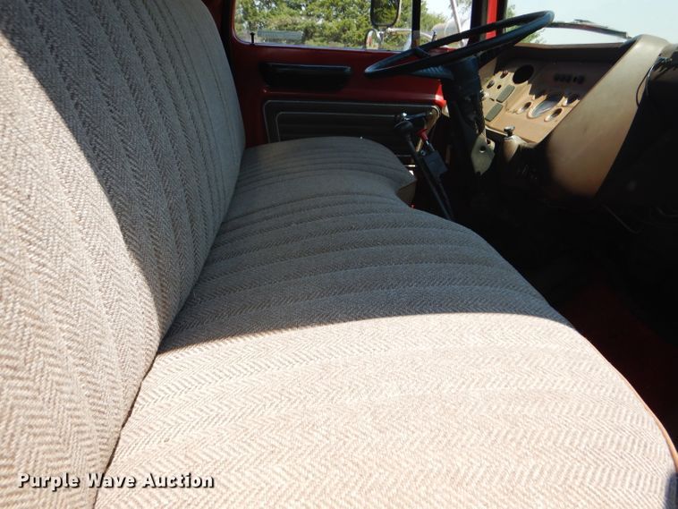 image for item FY9710 1977 Ford 7000 grain truck