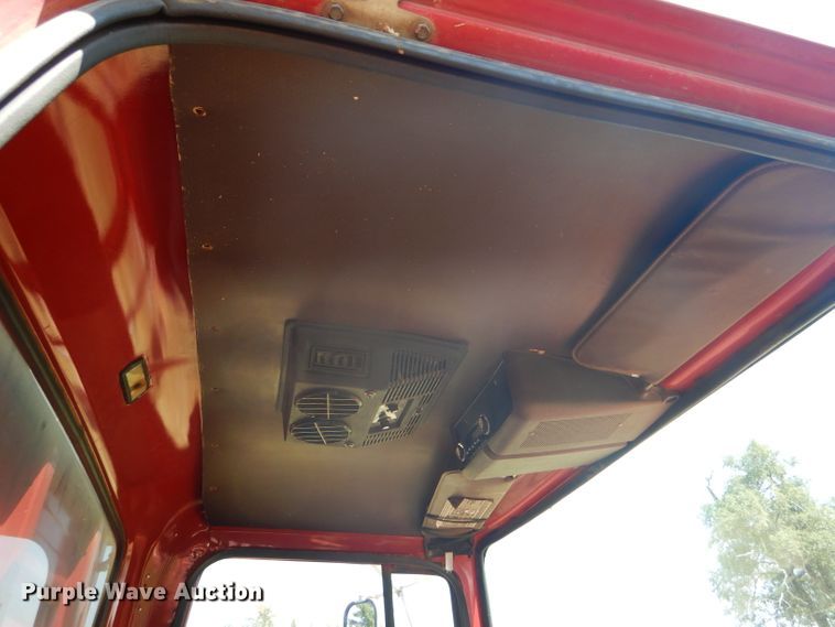 image for item FY9710 1977 Ford 7000 grain truck