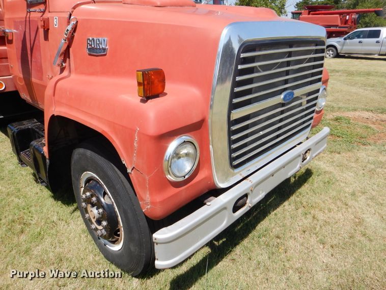 image for item FY9710 1977 Ford 7000 grain truck