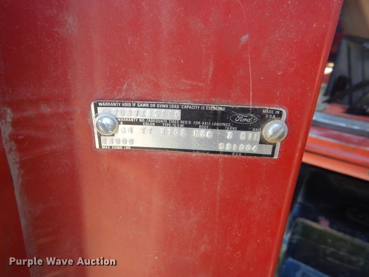 image for item FY9710 1977 Ford 7000 grain truck