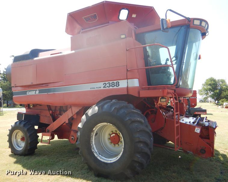 image for item FY9712 2000 Case IH 2388 combine
