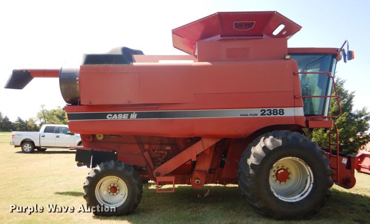 image for item FY9712 2000 Case IH 2388 combine