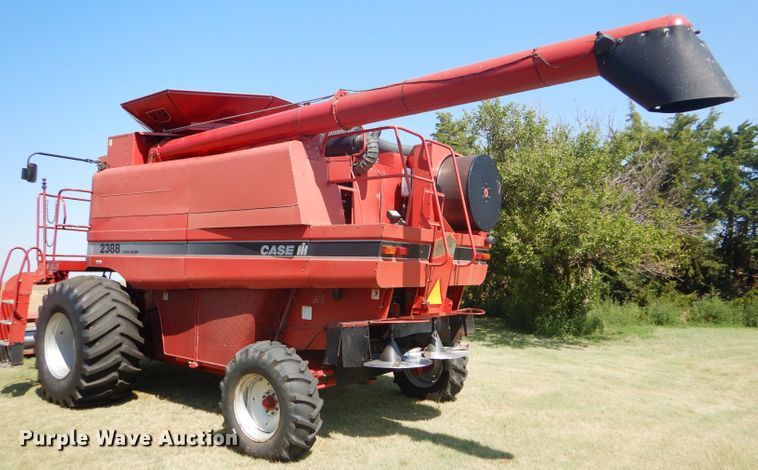 image for item FY9712 2000 Case IH 2388 combine
