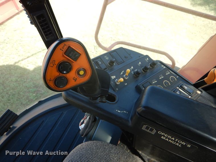 image for item FY9712 2000 Case IH 2388 combine