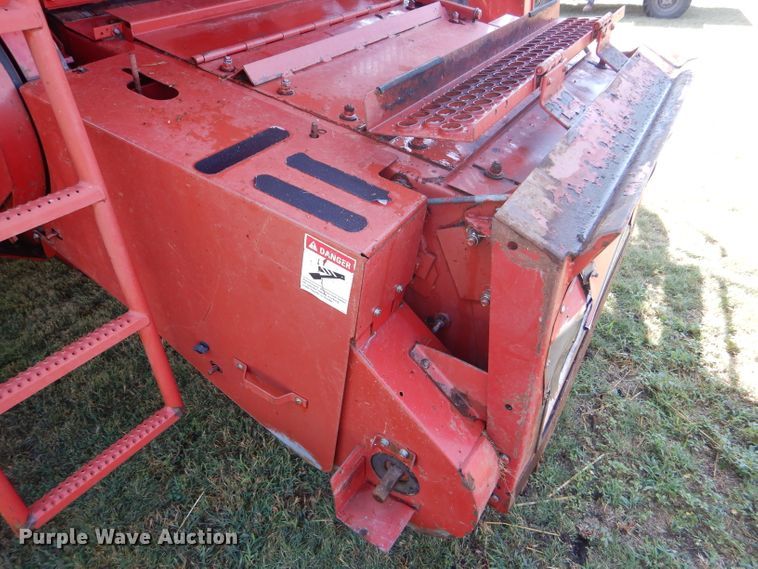 image for item FY9712 2000 Case IH 2388 combine