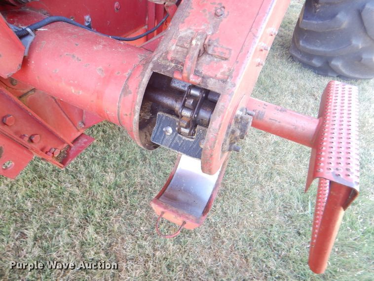 image for item FY9712 2000 Case IH 2388 combine