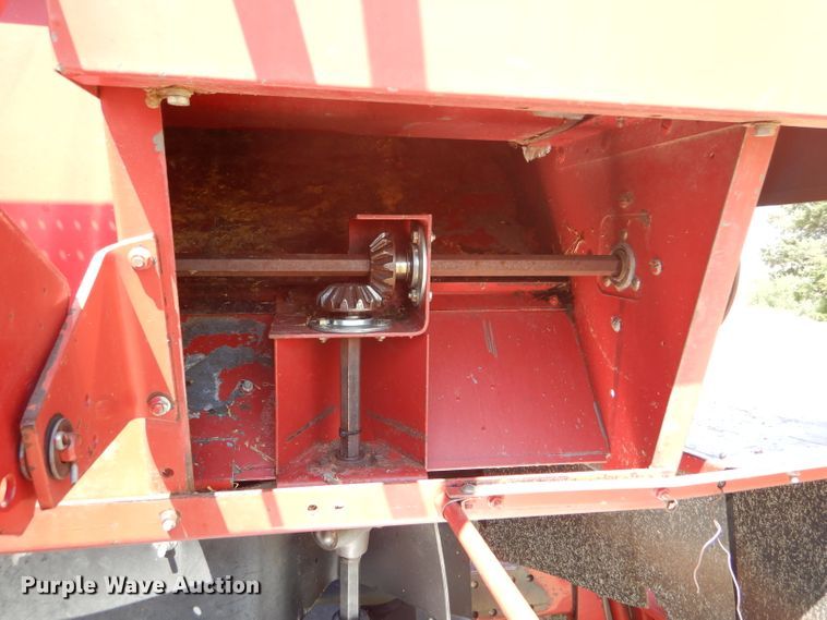 image for item FY9712 2000 Case IH 2388 combine