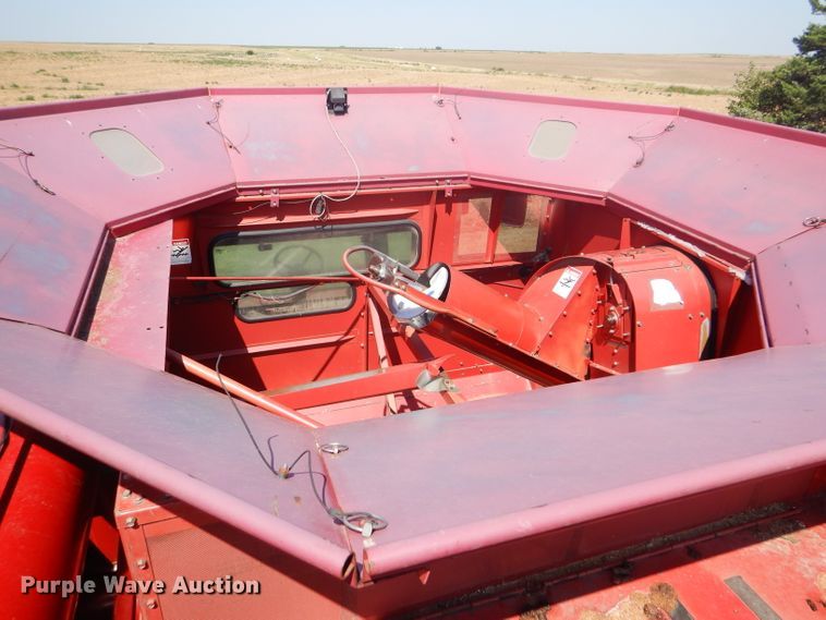 image for item FY9712 2000 Case IH 2388 combine