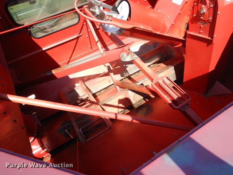 image for item FY9712 2000 Case IH 2388 combine