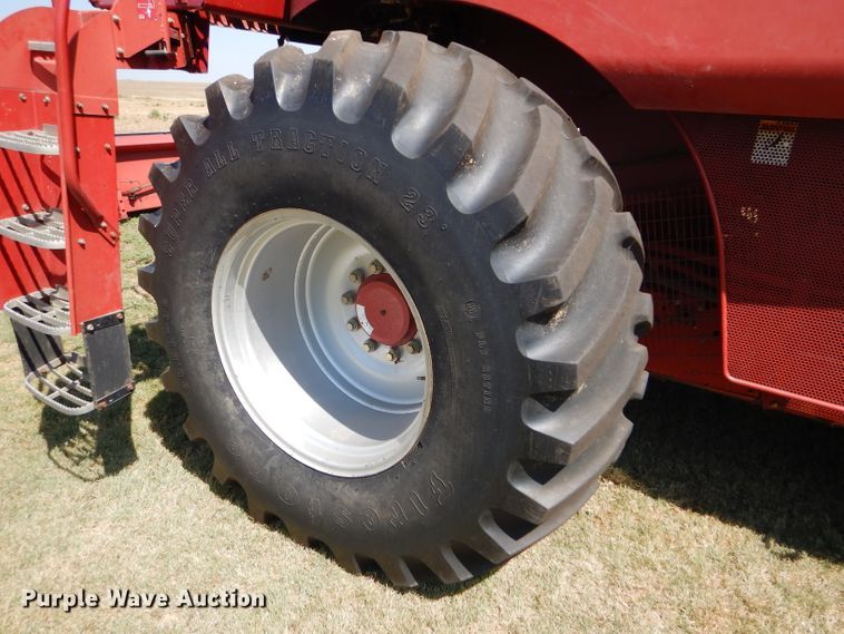 image for item FY9712 2000 Case IH 2388 combine