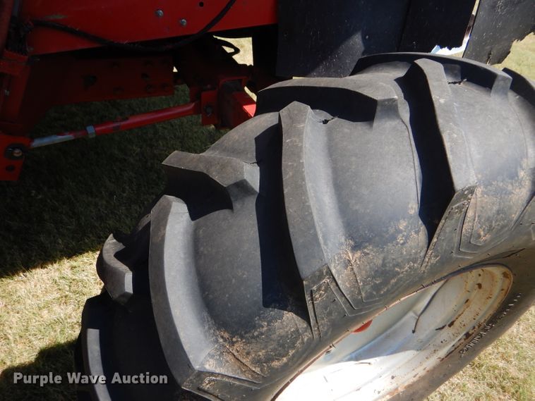 image for item FY9712 2000 Case IH 2388 combine