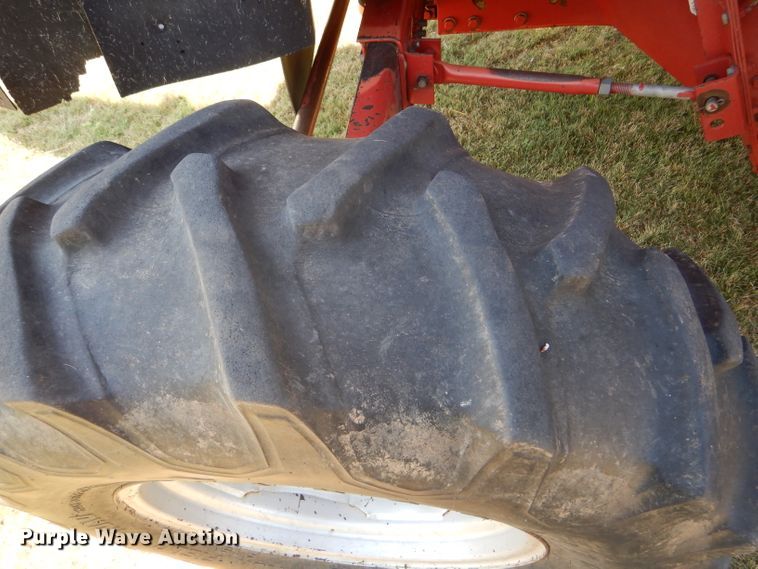 image for item FY9712 2000 Case IH 2388 combine