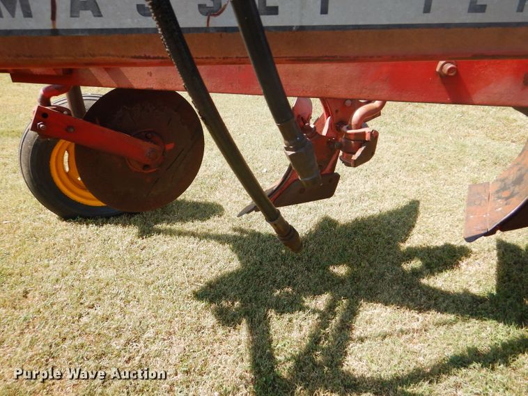 image for item FY9715 Massey-Ferguson MF880 five bottom plow