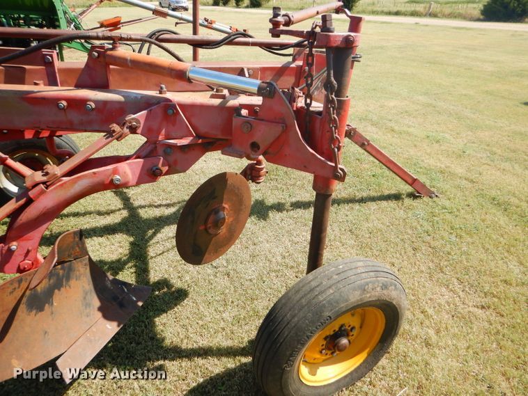image for item FY9715 Massey-Ferguson MF880 five bottom plow