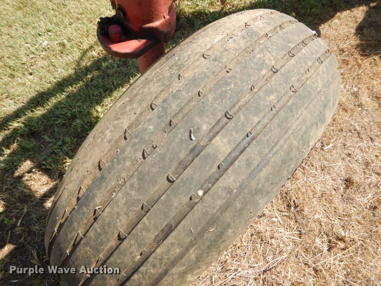 image for item FY9715 Massey-Ferguson MF880 five bottom plow