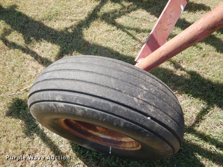 image for item FY9715 Massey-Ferguson MF880 five bottom plow