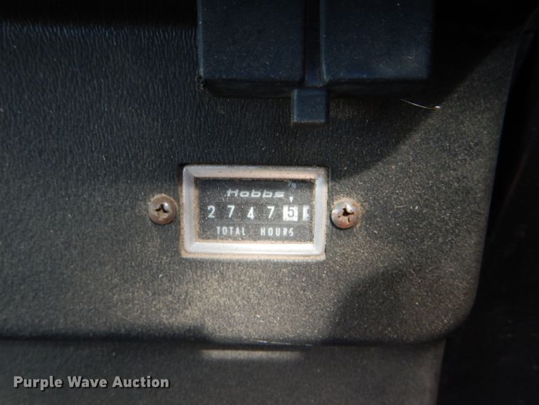 image for item FY9730 1983 John Deere 7720 combine