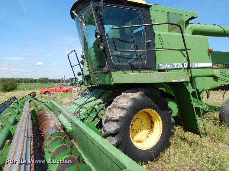 image for item FY9730 1983 John Deere 7720 combine