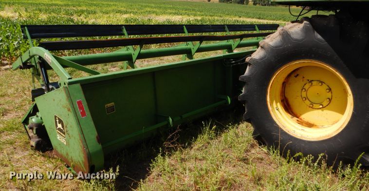 image for item FY9730 1983 John Deere 7720 combine