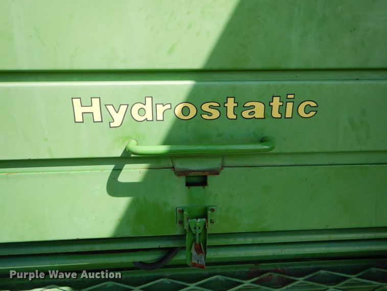 image for item FY9730 1983 John Deere 7720 combine