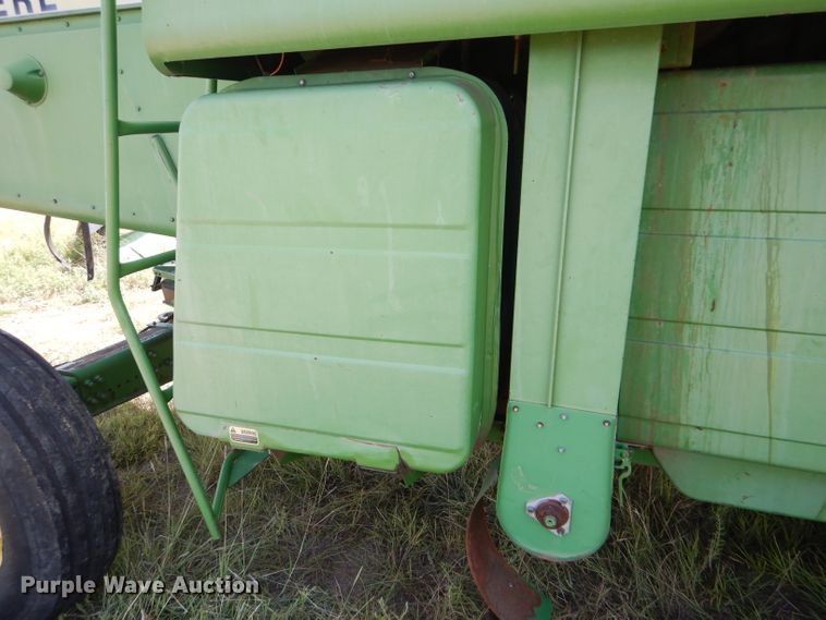 image for item FY9730 1983 John Deere 7720 combine