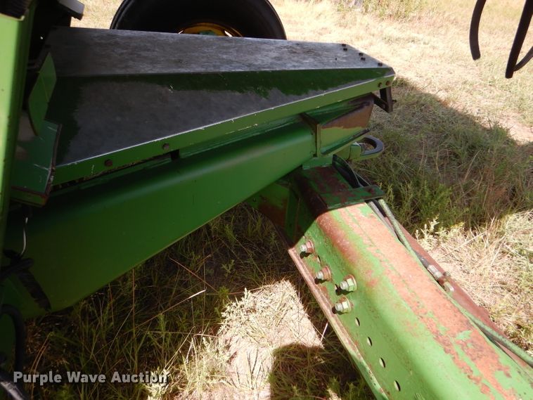 image for item FY9730 1983 John Deere 7720 combine