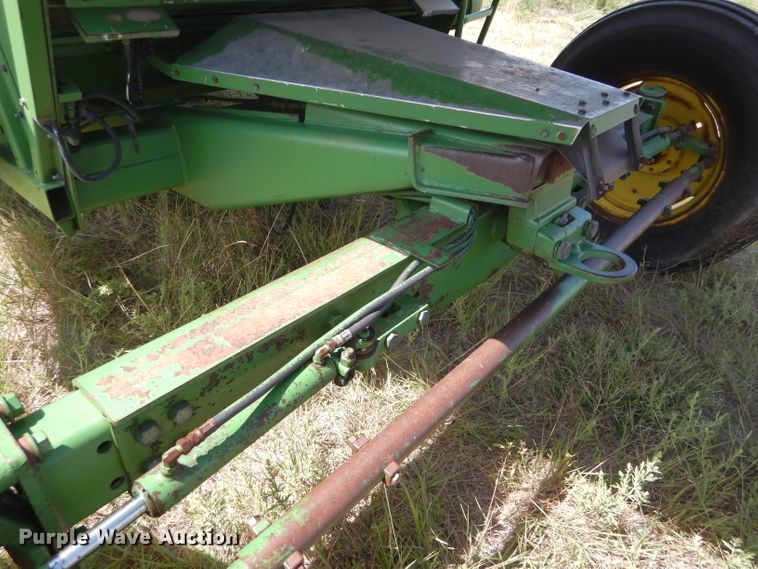 image for item FY9730 1983 John Deere 7720 combine