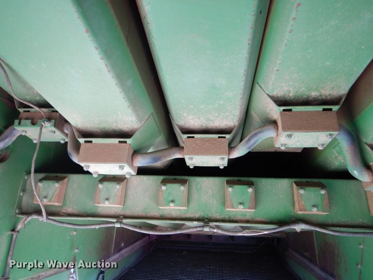 image for item FY9730 1983 John Deere 7720 combine